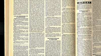 „Der Staat tritt auf“ stellt der „Haller Lokalanzeiger“ am 17. Februar 1978 fest und berichtet, wie sich Behördenvertreter Zugang zu Zimmern von MigrantInnen verschaffen. Die Razzien finden nachts statt. Die Papiere der MigrantInnen werden überprüft, die Missstände in den Wohnungen aber nicht behoben, obwohl dies eine der Begründungen für die Durchsuchungen ist. Die selbstkritischen und einfühlsamen Worte in dem Artikel sind die ersten ihrer Art, die wir im öffentlichen Gedächtnis von Hall finden konnten. Allerdings wird auch hier scheinbar selbstverständlich der abwertende Begriff „Fremdarbeiter“ verwendet, obwohl er direkt auf die Geschichte der NS-Zwangsarbeit verweist. Haller Lokalanzeiger, 17.2.1978. Stadtarchiv Hall i.T.