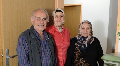 Kenan Genç, Neslihan Yüksel ve Hayat Genç. Fotoğraf: Ramazan Kireş, 2014